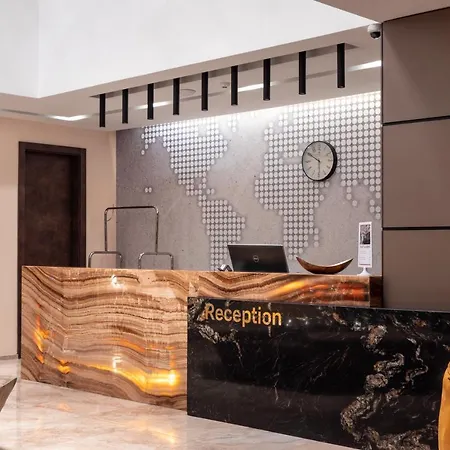 Venus Hotel 5*