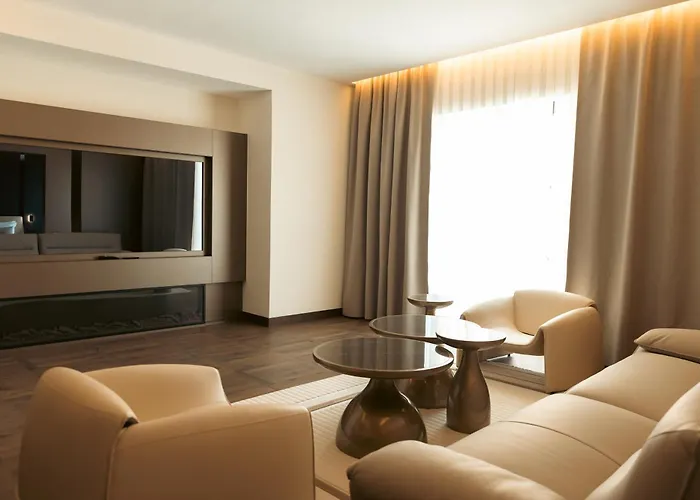 ホテル Venus Lipjan